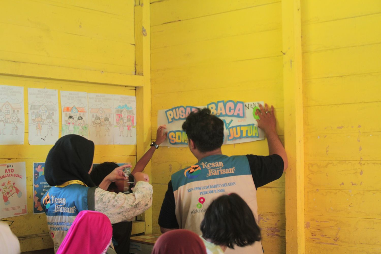 Mahasiswa Universitas Ciptakan Sudut Baca dan Program Literasi di Sekolah Dasar Pedesaan