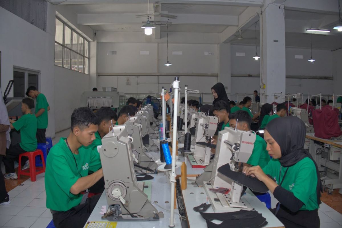 Program TJSL PLN: Energi Hijau dan Ekonomi Warga
