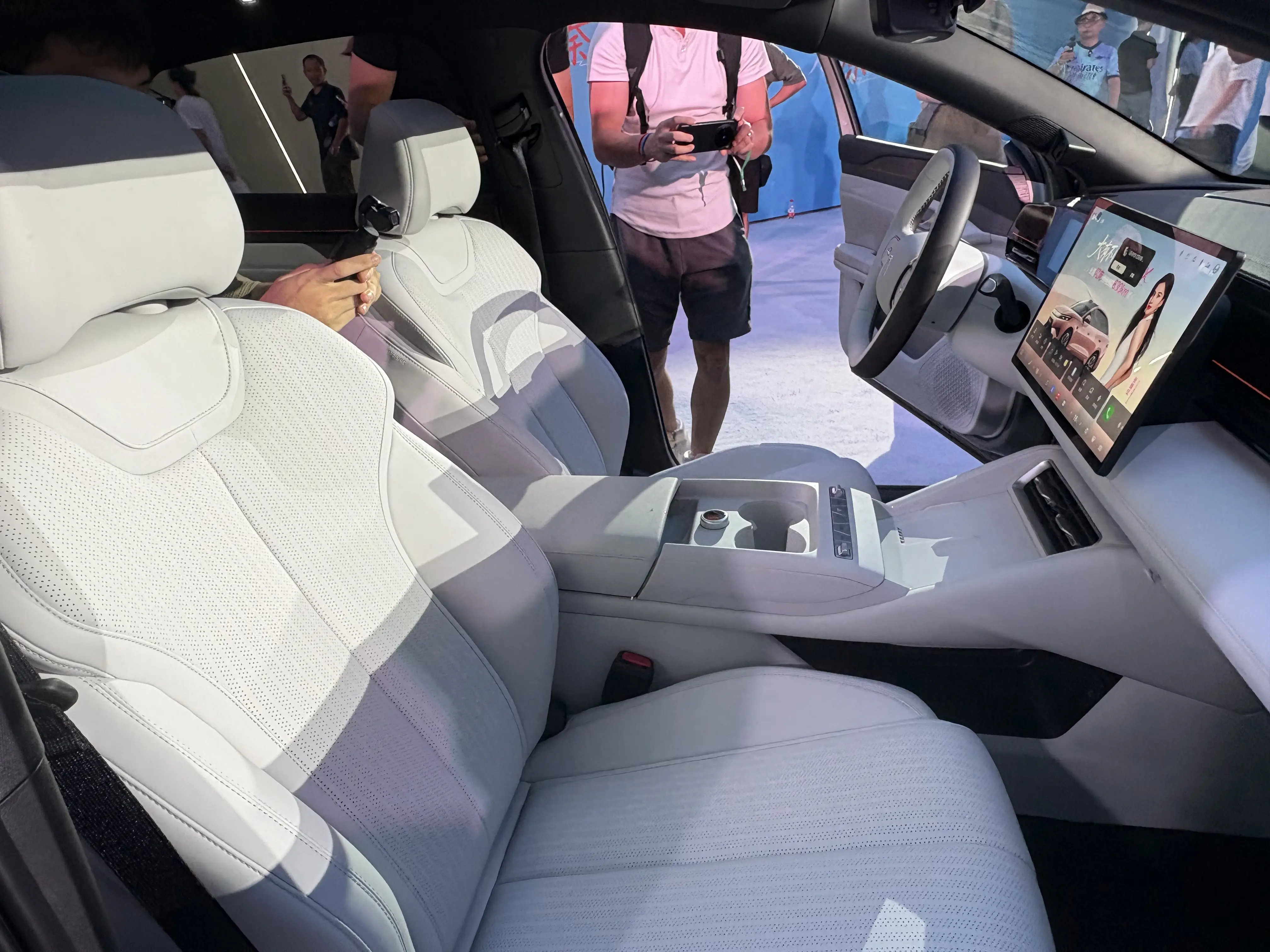 BYD Qin Max Diluncurkan: Sedan Hybrid dan EV Penantang Seal 06