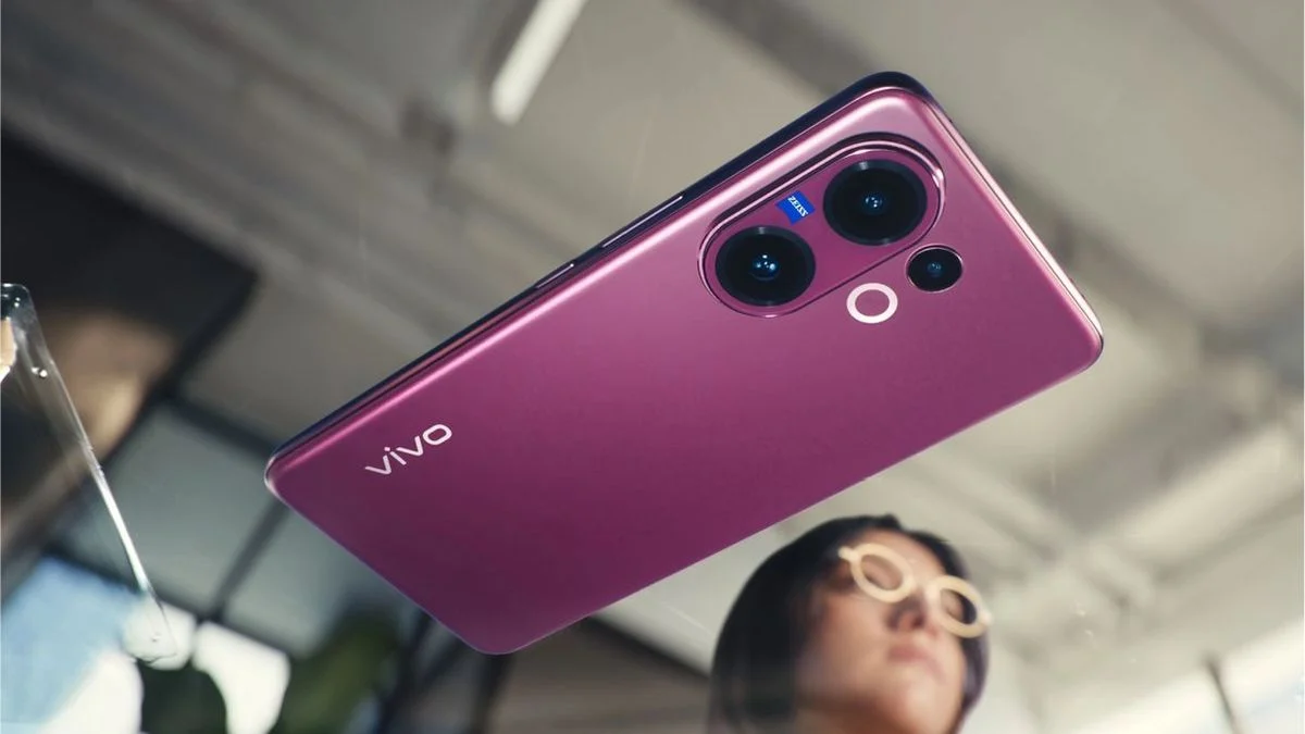 Vivo V60 dengan Kamera Periskop 50MP: Layak Upgrade?