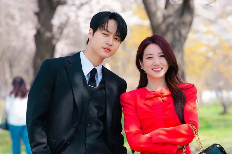Spooky in Love Episode 9: Horor-Romantis yang Kian Menggigit