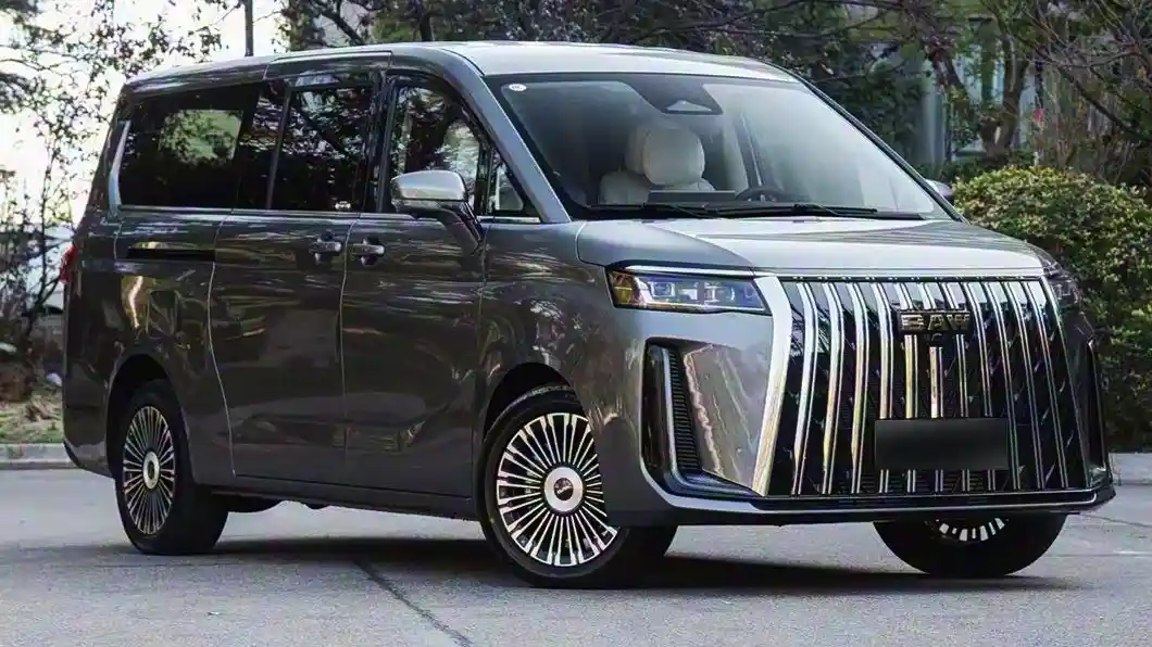 BAW M8 EV: MPV Listrik China Penantang Serius Segmen Keluarga