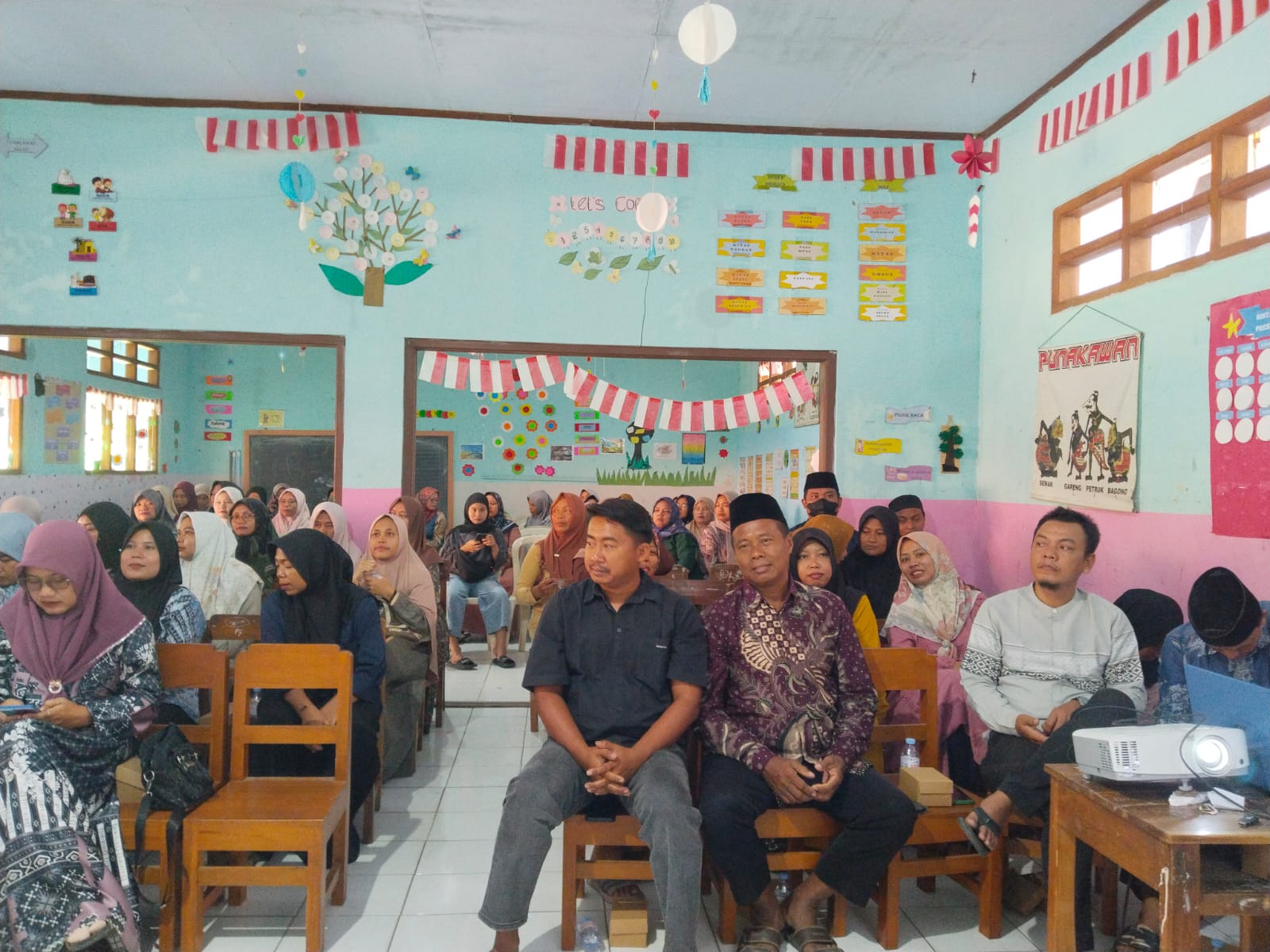 Madrasah Ibtidaiyah Perkuat Sinergi Orang Tua dan Guru