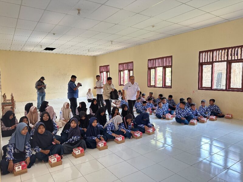 Dari Gizi hingga Pencegahan Stunting: Edukasi Kesehatan Remaja di Sekolah