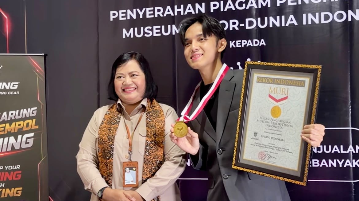 Dari Konten Gaming ke Bisnis Merchandise Jutaan Unit