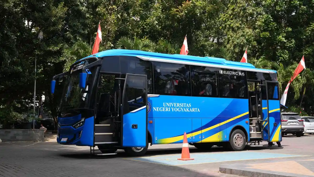 Kampus Modern dan Bus Listrik: UNY Menunjukkan Jalan