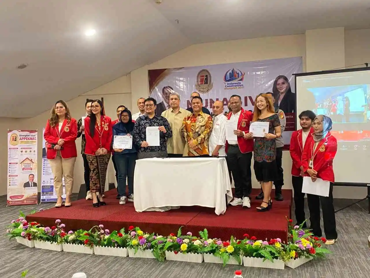 Tiga Kongres Besar Menegaskan Peran Hub Kolaborasi Global