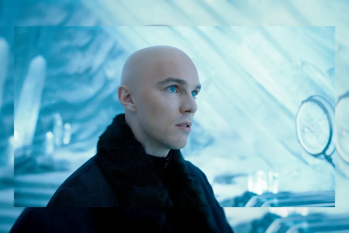 Nicholas Hoult Resmi Jadi Gilderoy Lockhart di Serial Harry Potter HBO