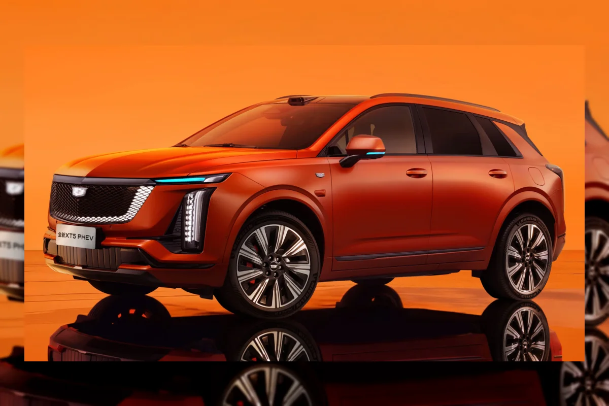 Cadillac XT5 PHEV vs Nissan Rogue PHEV: Duel SUV Hybrid Premium