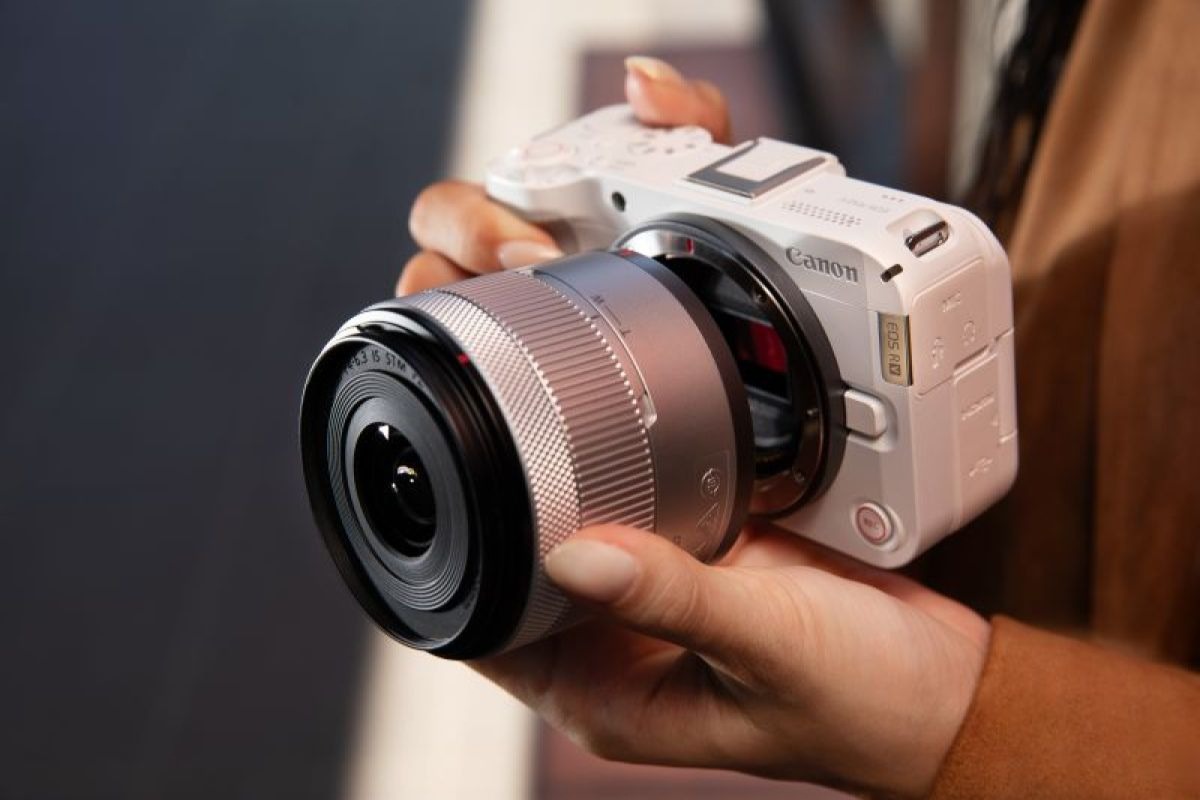 Canon EOS R50 V: Kamera Mirrorless Entry-Level Terbaik untuk Vlogging dan Livestream