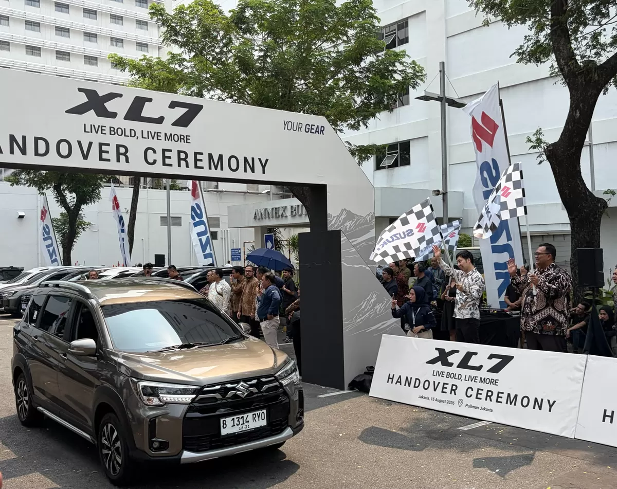 Suzuki XL7 Terbaru Mulai Diserahkan: Momentum Baru SUV Tiga Baris