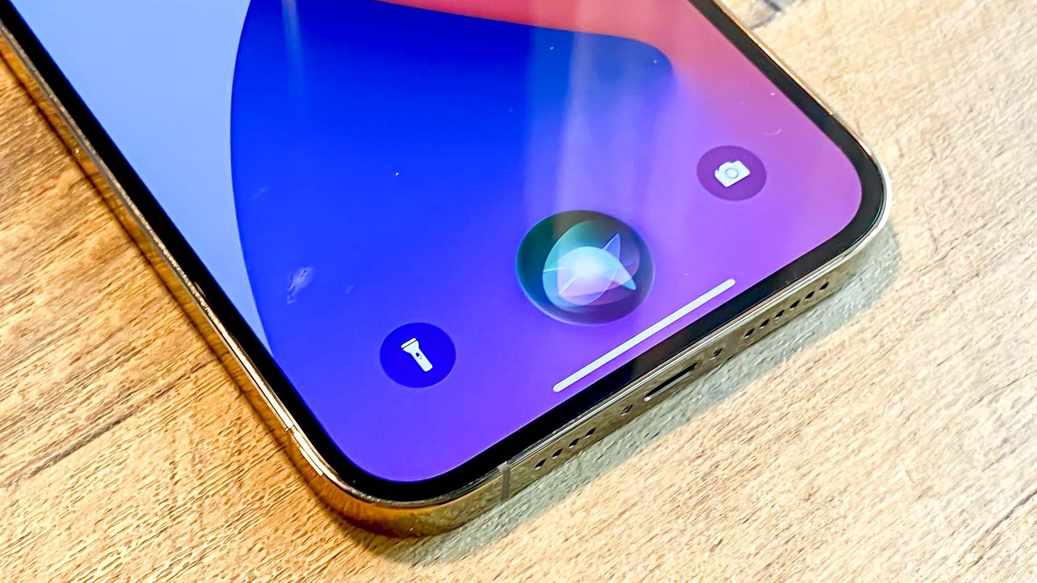 Apple Bayar Publisher untuk Konten Siri AI: Taruhan Baru di Bisnis Berita Digital