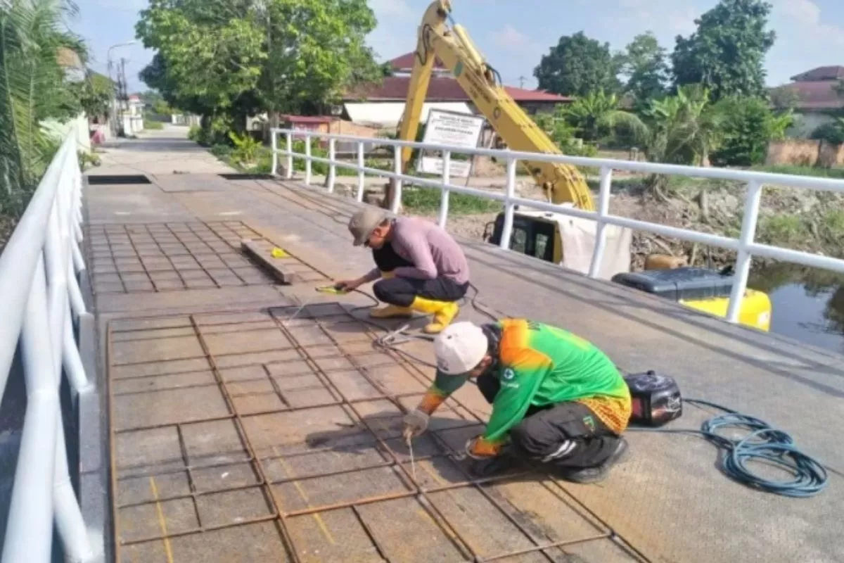 874 Jembatan Merah Putih Presisi: Jalan Baru 2 Juta Warga Desa