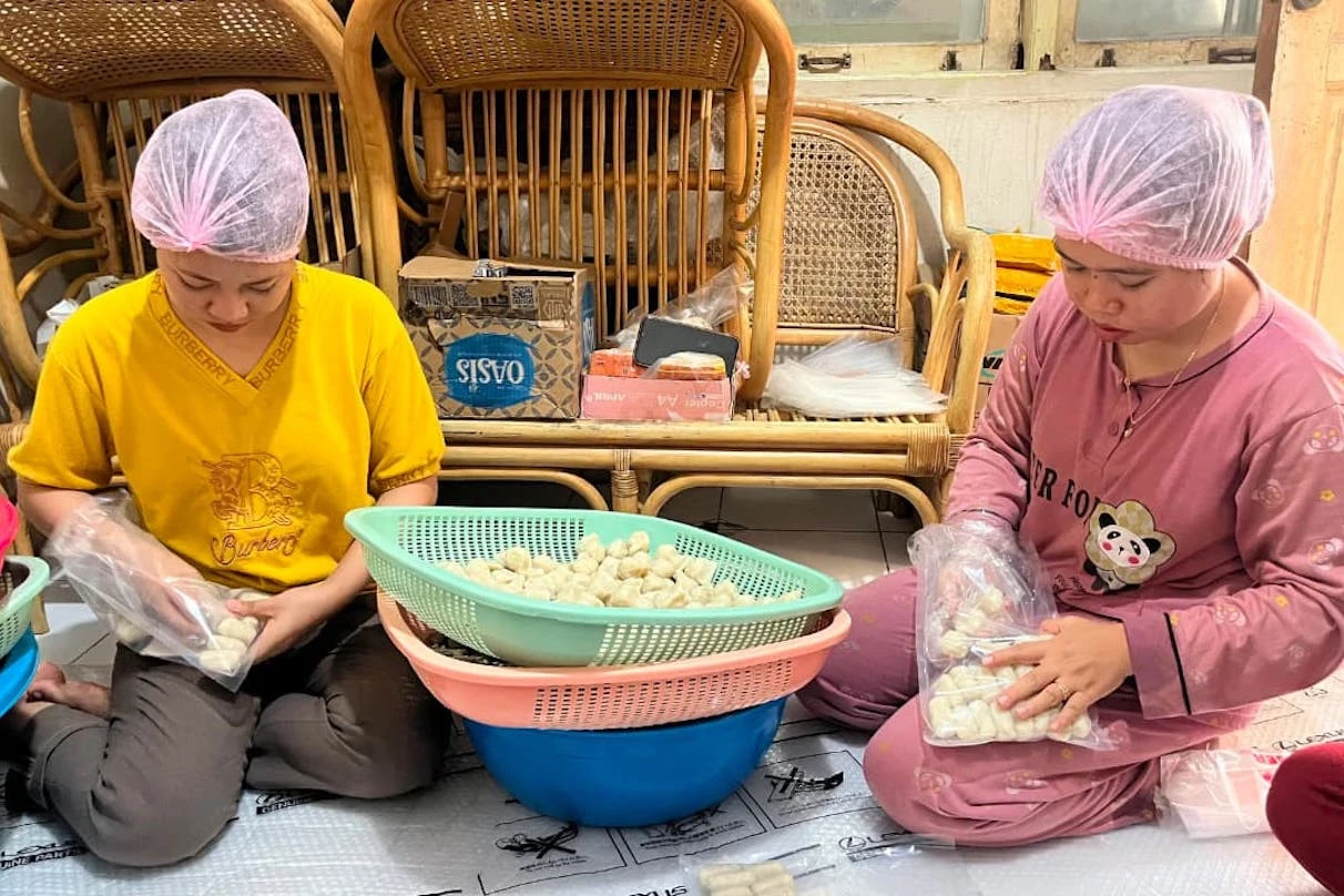 Dari Warung Lokal ke Marketplace: Pempek Palembang Go Online dan Ekspor