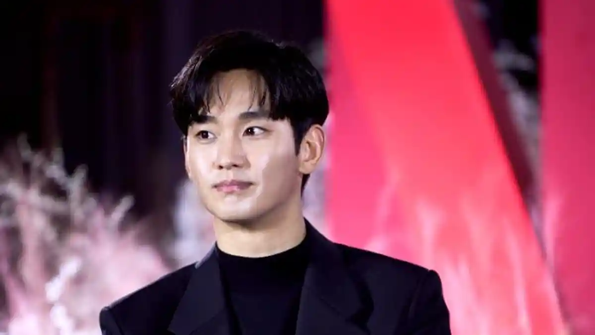 Kim Soo Hyun Bangkit dari Kontroversi dan Siap Dekat dengan Fans