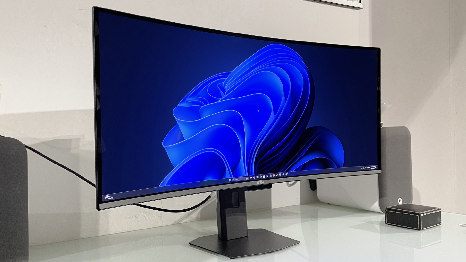 DisplayHDR True Black 1400: Lompatan Besar Monitor OLED Gaming