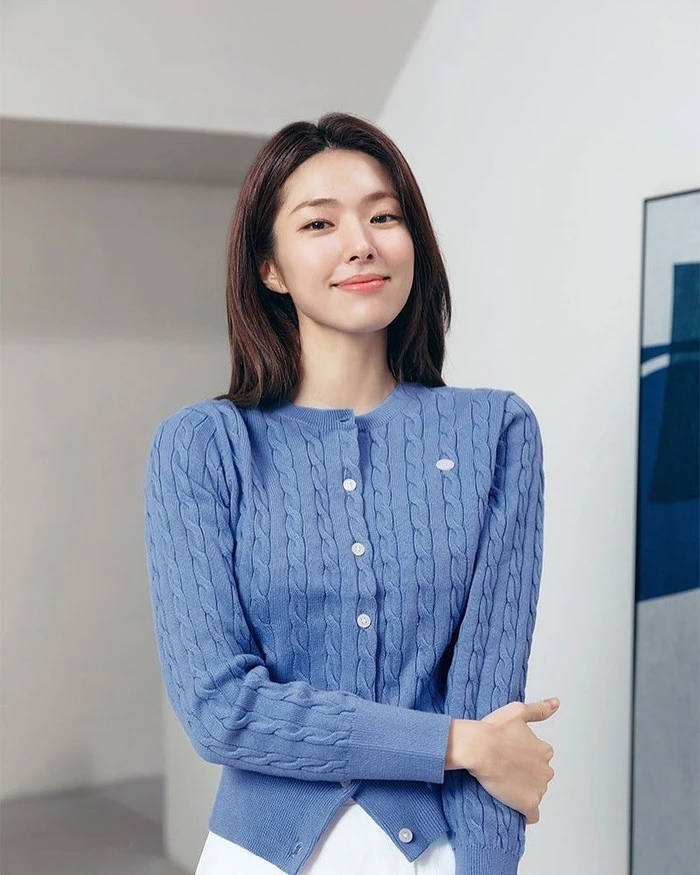 Ha Young: Perjalanan Karier dari Dokter Prisoner hingga Our Sticky Love