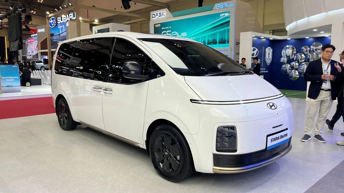 Hyundai Staria Electric vs Hybrid: MPV Ramah Lingkungan untuk Keluarga Modern