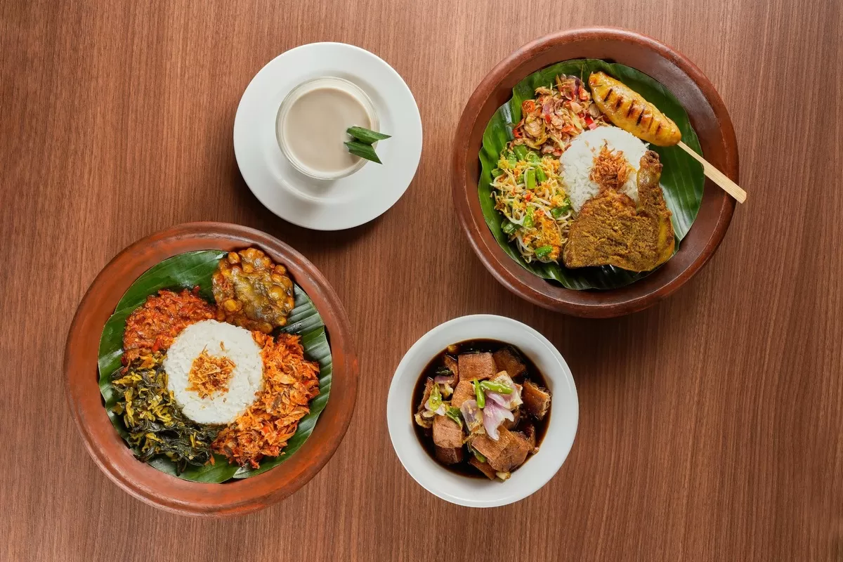 Menu Perayaan Kuliner: Street Food Autentik Masuk Kafe dan Hotel
