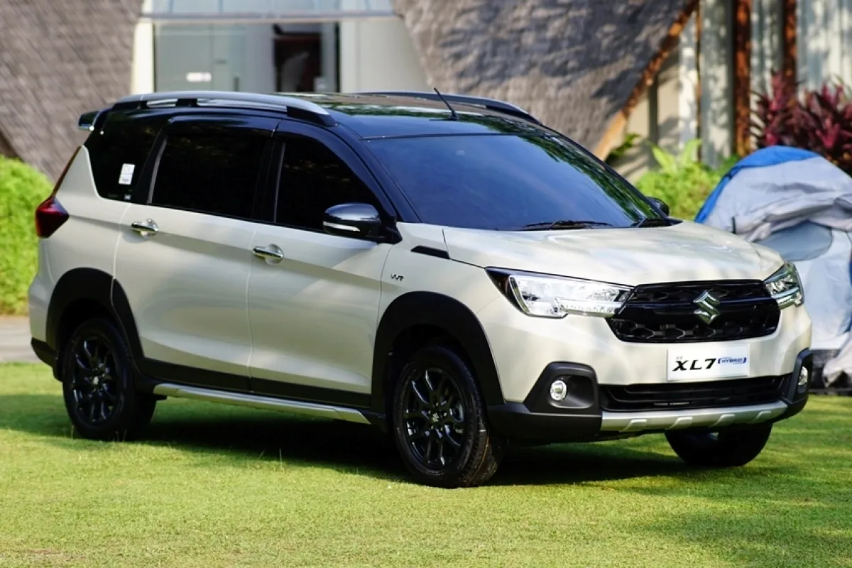 Suzuki XL7: Panduan Memilih Varian Terbaik untuk Keluarga