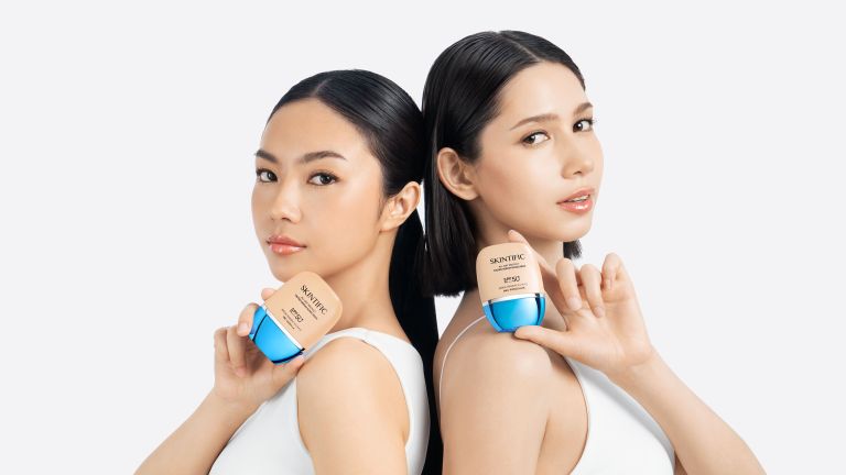 Tinted Sunscreen sebagai Base Makeup: No-Makeup Look yang Melindungi