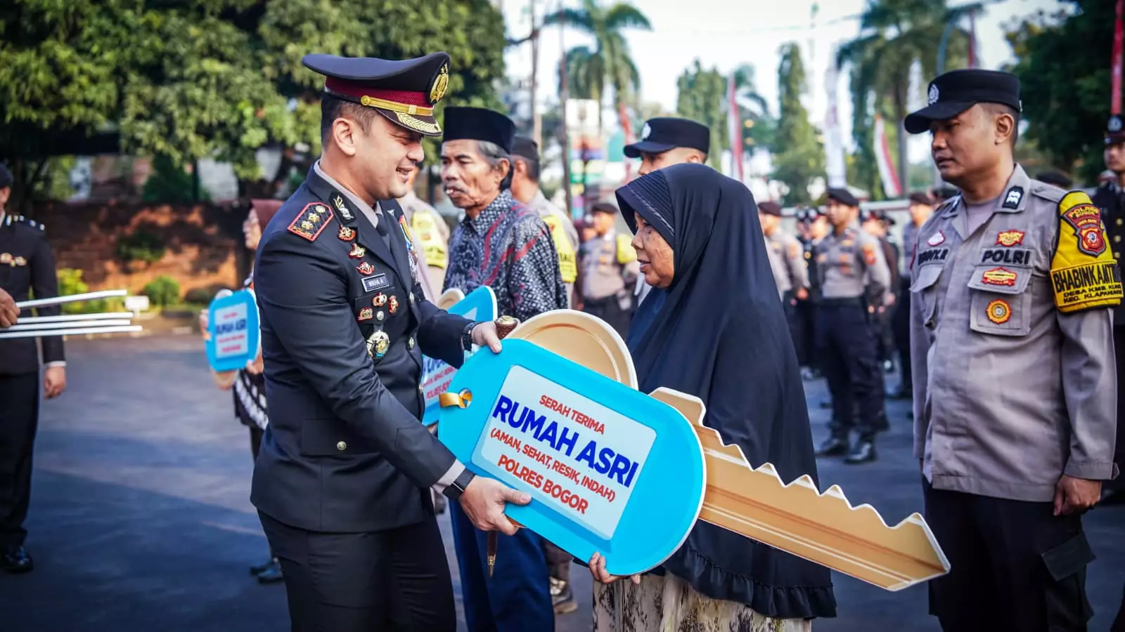 Bedah Rumah Kepolisian: Rumah ASRI sebagai Kado Kemerdekaan