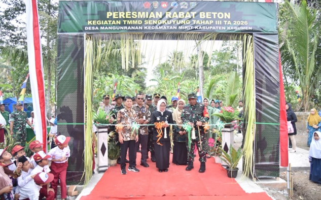 TMMD Sengkuyung: Jalan Beton, Rumah Layak, Harapan Baru Desa