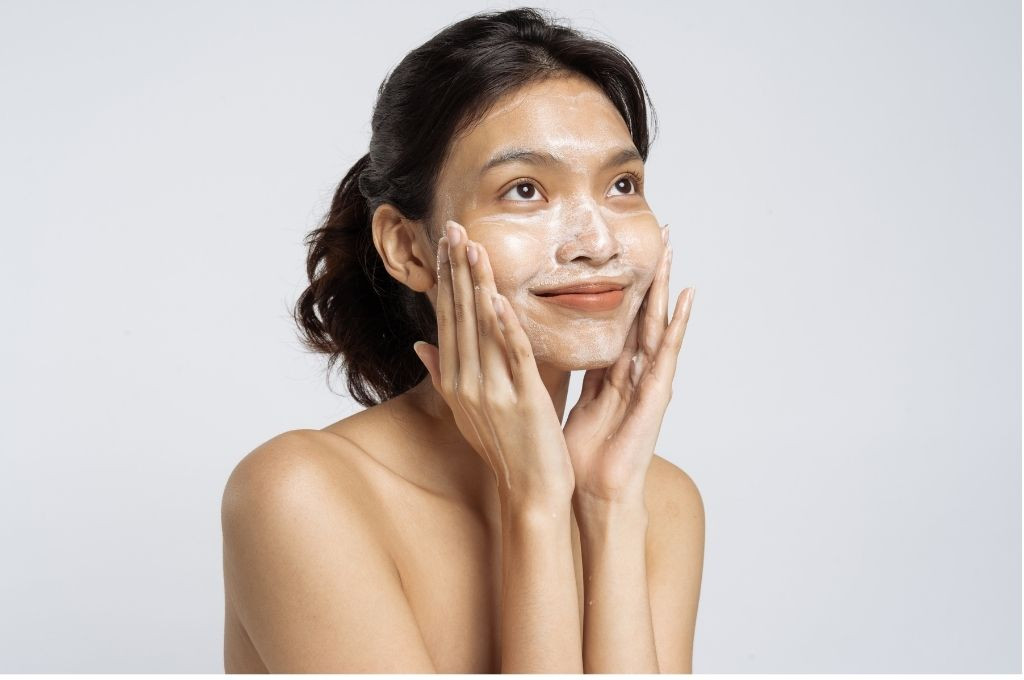 Cleanser Low pH Terbaik untuk Kulit Sensitif dan Barrier Sehat