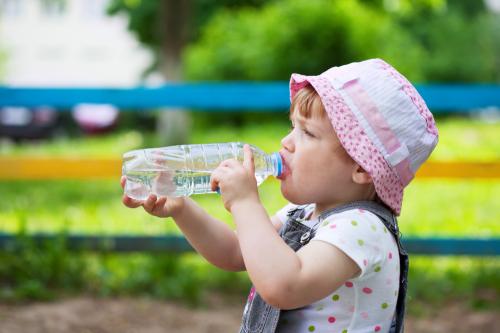Makanan dan Minuman Berisiko untuk Bayi: Panduan Waspada Orang Tua