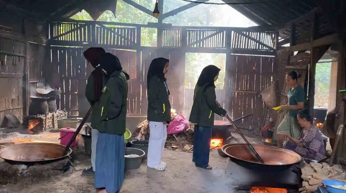 Bagaimana Kampus Mengangkat UMKM Kuliner Lokal dari Branding hingga Digital