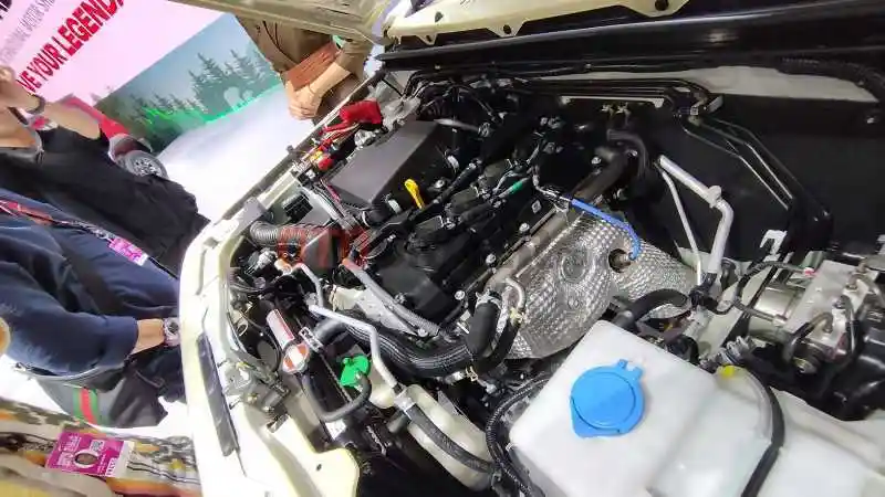 Land Cruiser FJ vs Suzuki Jimny: SUV Off-Road Terjangkau Mana yang Tepat untuk Anda?