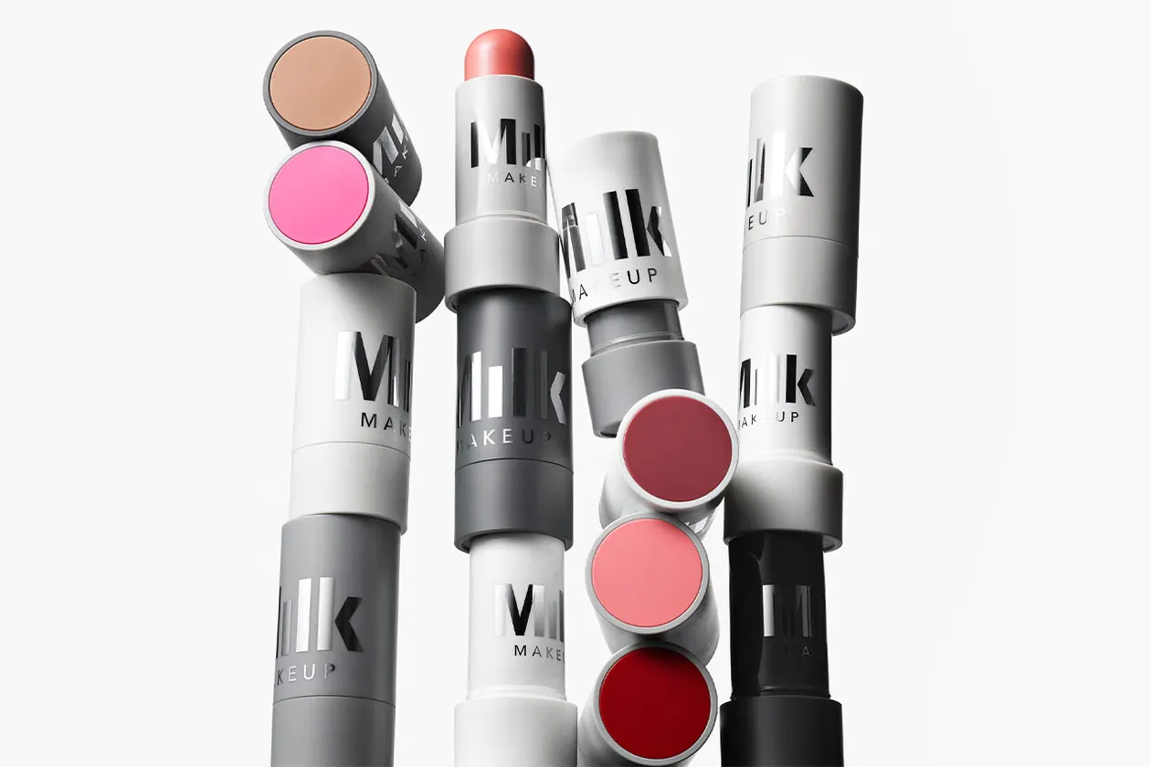 Koleksi Anniversary Makeup: Nostalgia, Reformulasi, dan Face Base Baru