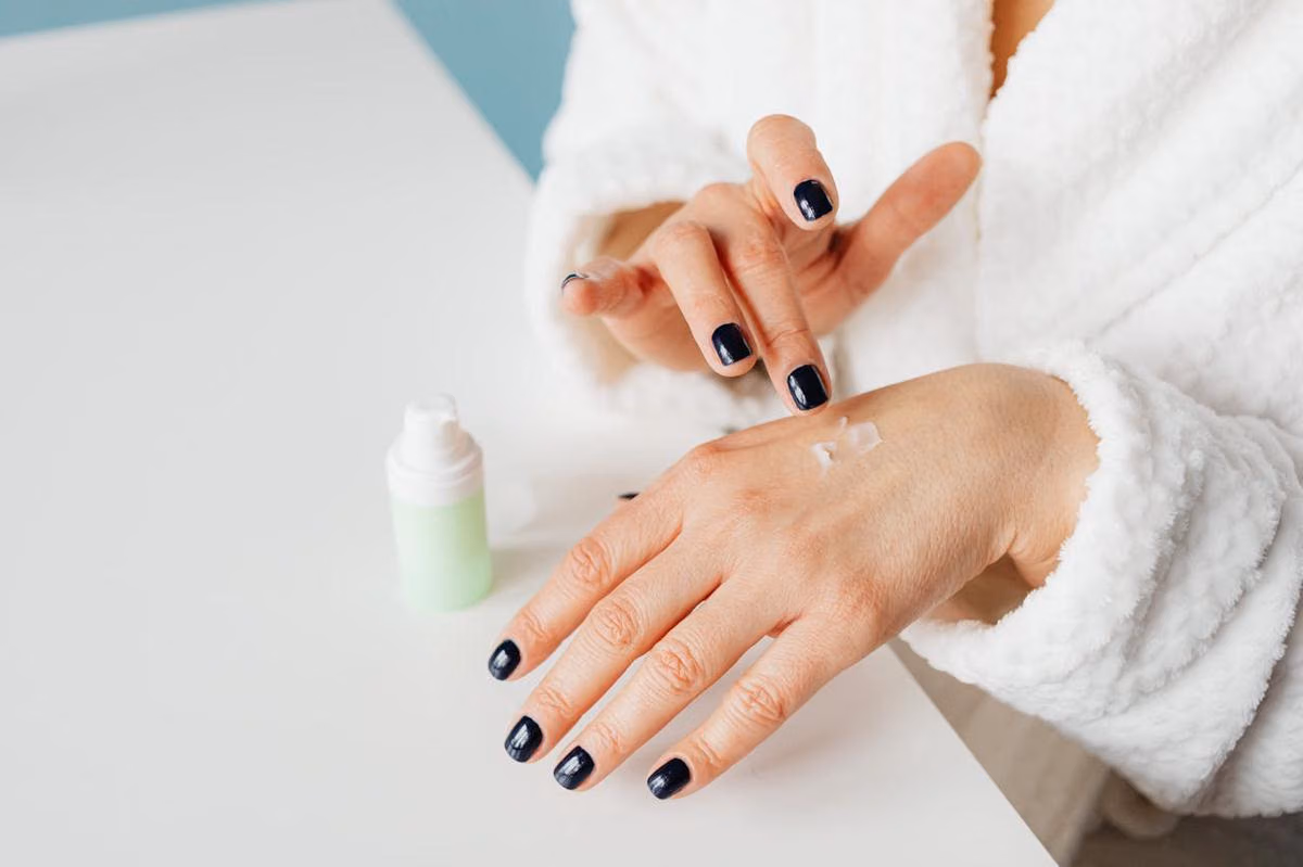Cara Pakai Body Lotion yang Benar agar Kulit Tetap Lembap
