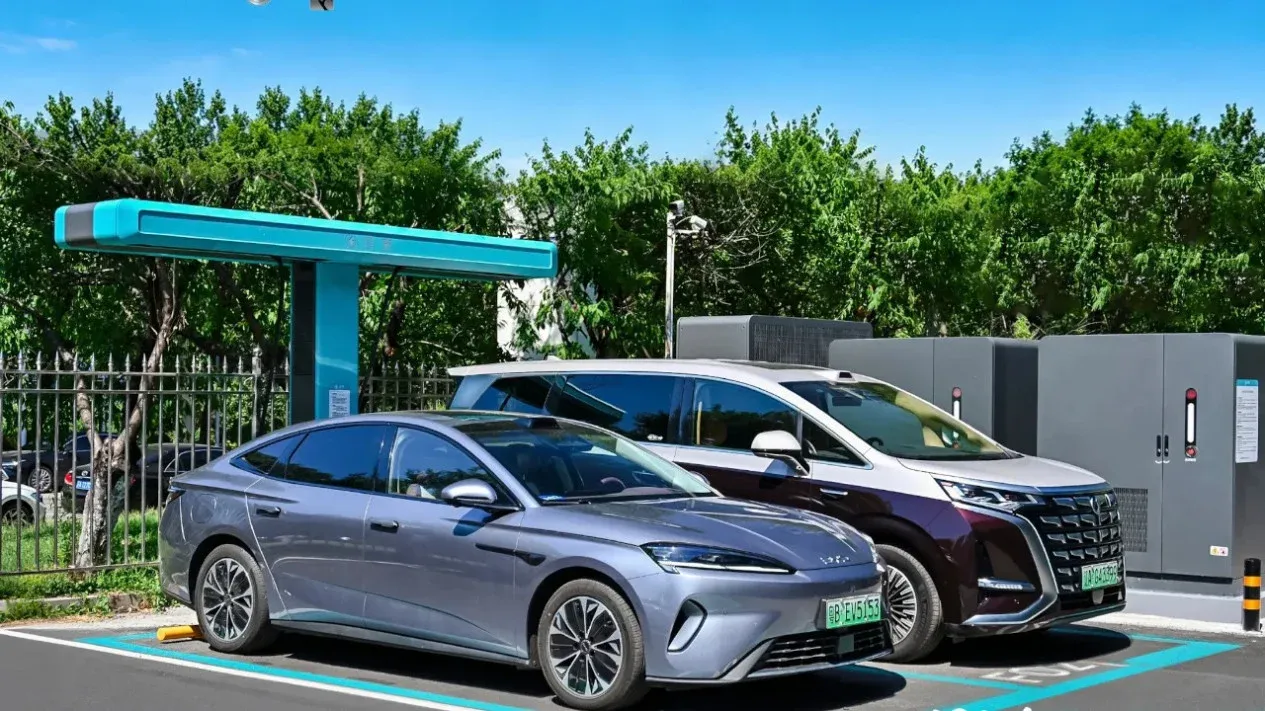 Rumah 2.200 VA Bisa Cas Mobil Listrik? Ini Strateginya