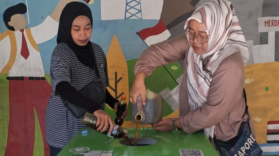 Dari Minyak Jelantah Jadi Lilin: Saat Limbah Dapur Berubah Bernilai