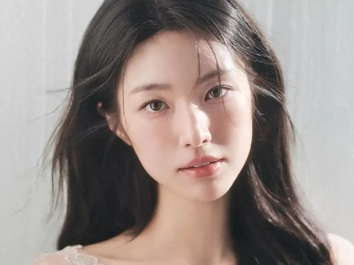 Bagaimana Aktor Korea Menghadapi Kontroversi Leluhur: Pelajaran dari Skandal Ha Young