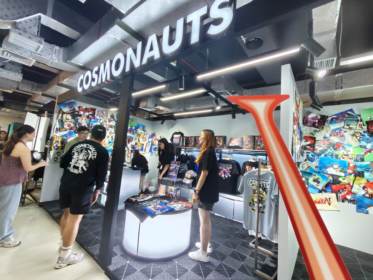 Dari V Champion ke Cosmonauts: Selebriti Menggeser Definisi Casual Fashion