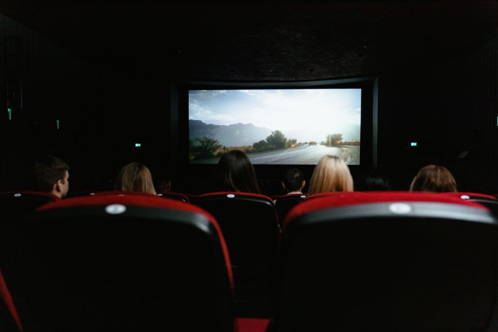 21 Aplikasi Nonton Film Legal Terpercaya Pengganti Situs Ilegal