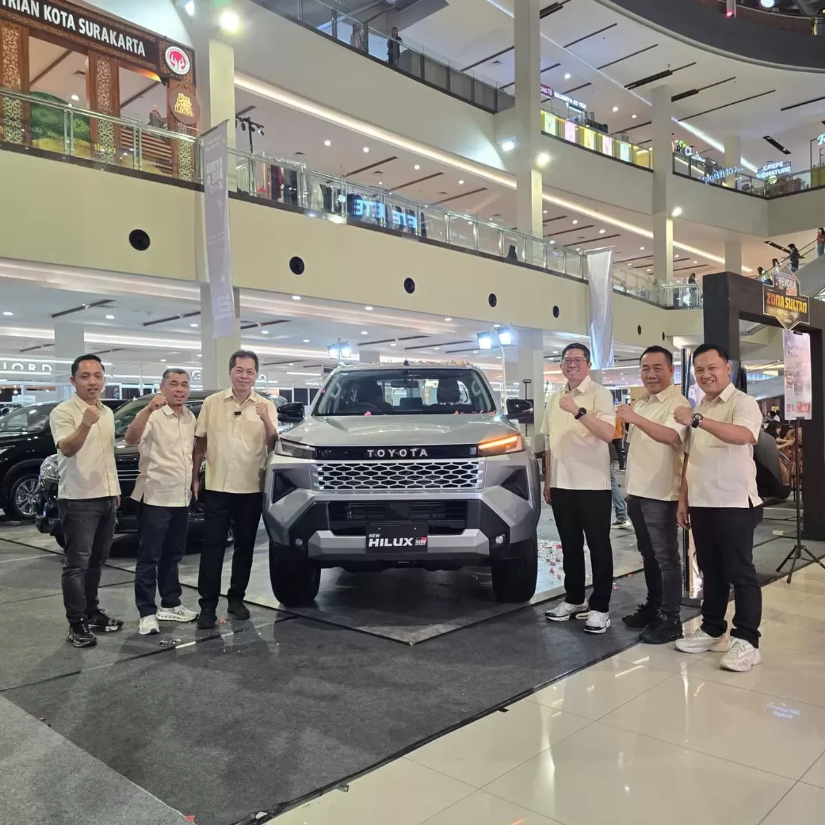 New Toyota Hilux Double Cabin: Torsi Besar dan Langkah Menuju EV