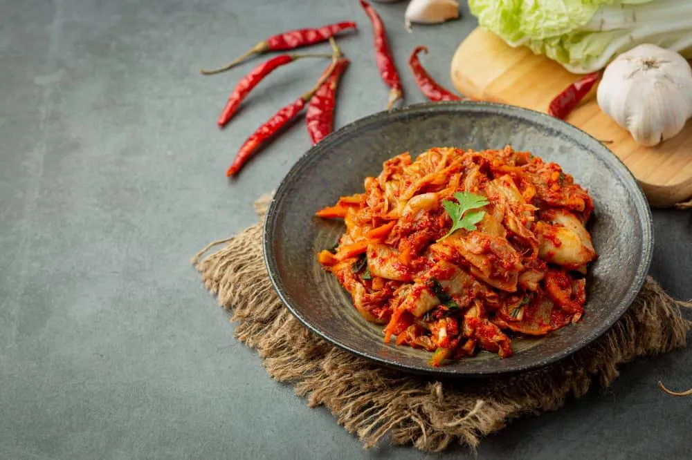 Makanan Fermentasi Aman untuk Ibu Hamil: Cara Menikmati Kimchi Tanpa Cemas
