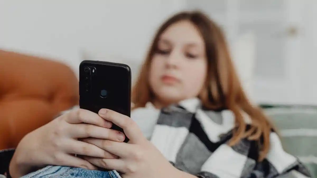 Screen Time Anak: Ancaman atau Peluang bagi Kognitif Remaja?