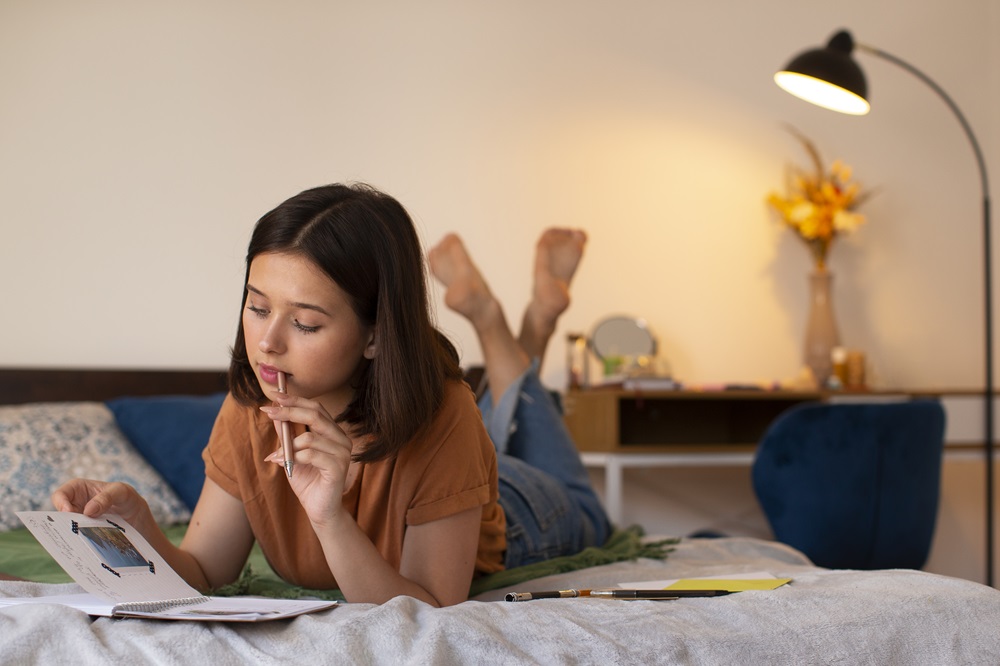 Bed Rotting pada Remaja: Istirahat Sehat atau Tanda Bahaya?