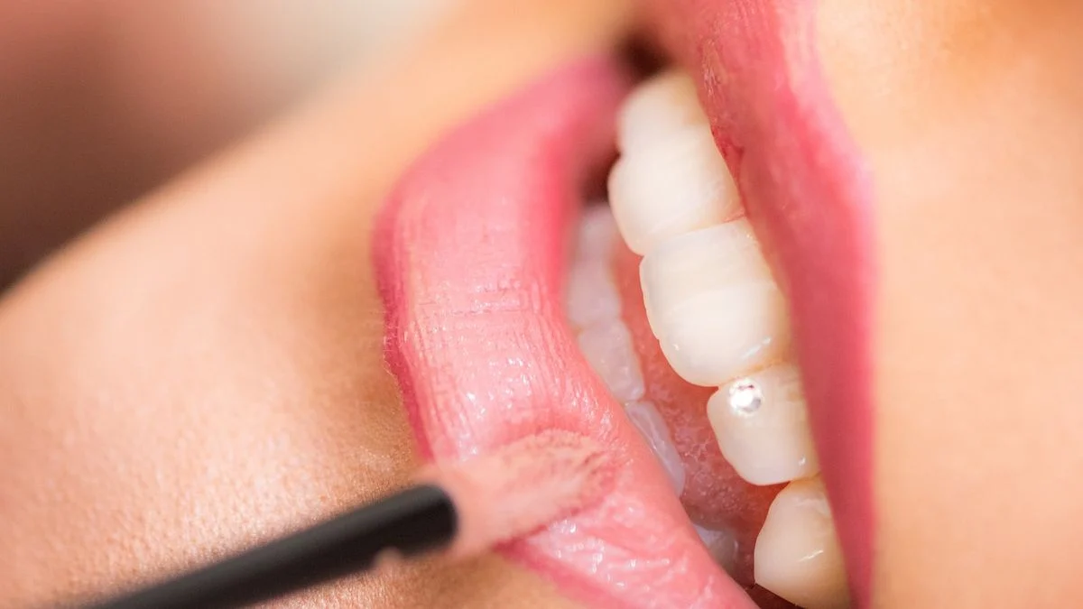 Lip Product Tahan Lama untuk Bibir Kering: Matte, Cream, dan Glossy