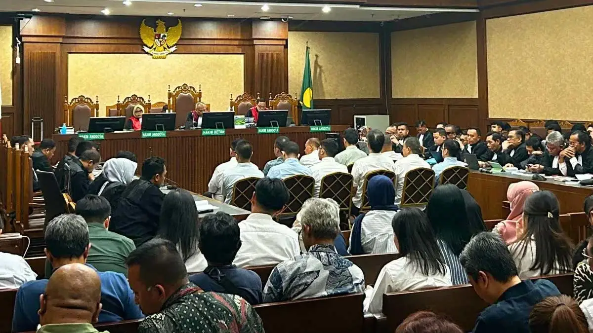 Sidang Korupsi Ekspor CPO Rp7,3 Triliun: Limbah, Pejabat, dan Celah Regulasi