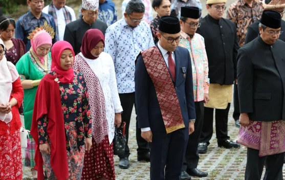 Merah Putih Berkibar di Mancanegara: Rindu, Solidaritas, dan Makna Kemerdekaan