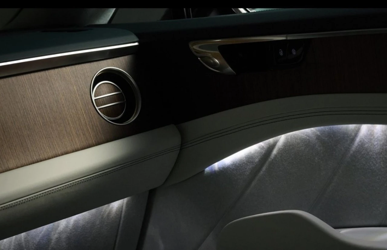 Bentley Torcal vs Jaguar Type 01: Dua Filosofi Interior Mobil Listrik Mewah