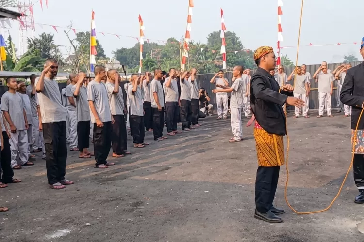 Upacara Kemerdekaan Sebagai Terapi Sosial dan Jembatan Pemulihan Mental
