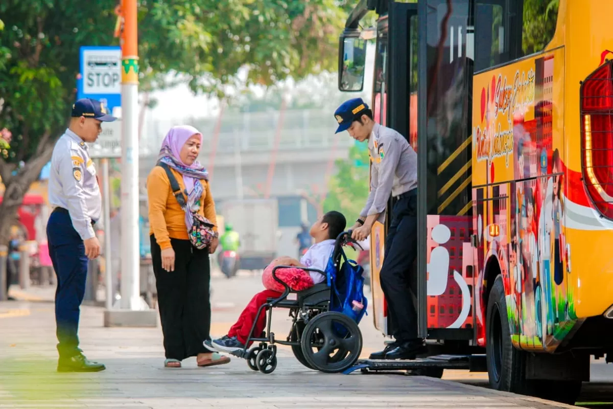 Bus Gratis Khusus Pelajar Disabilitas, Saat Transportasi Sekolah Mulai Inklusif