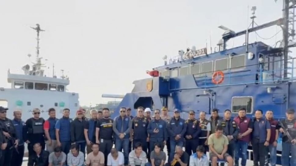 Operasi Gabungan Sita 2,6 Ton Sabu Cair di Laut Bengkalis