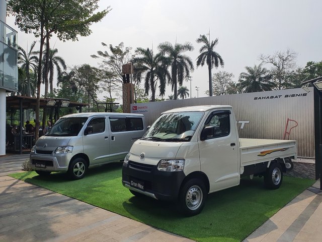 Gran Max Pick-Up Puncaki Mobil Terlaris Juli, Innova Tergeser, EV Merangsek